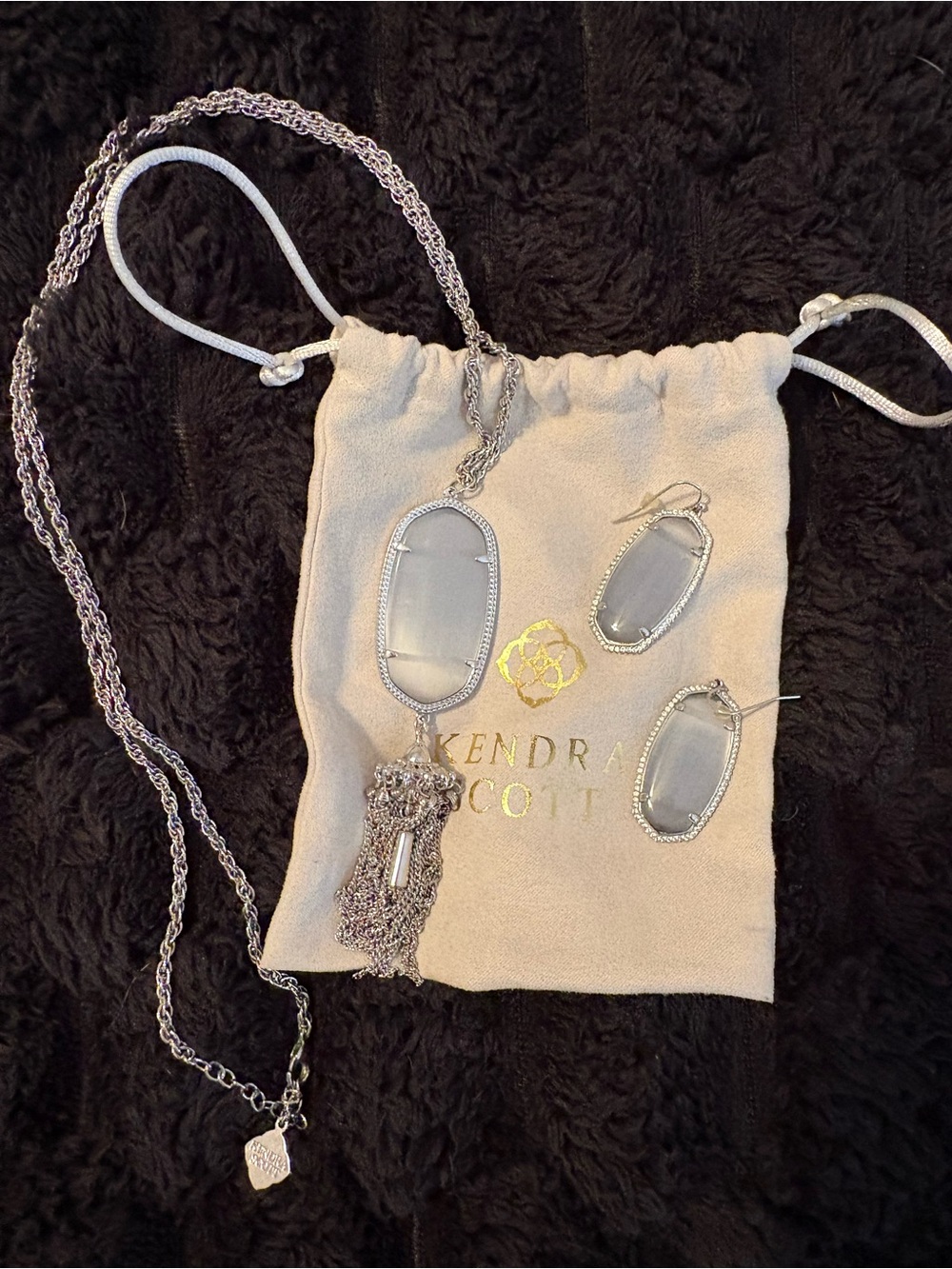 Kendra Scott Silver Gray/White Glass Pendant Necklace and Earrings Set